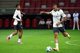 游魅力的目 游魅力的目